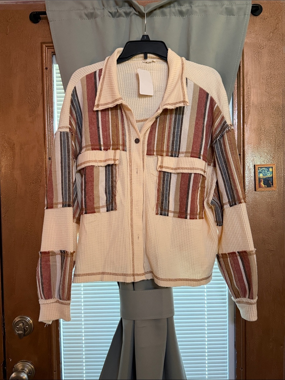 Nwot Long sleeve top by POL size medium.